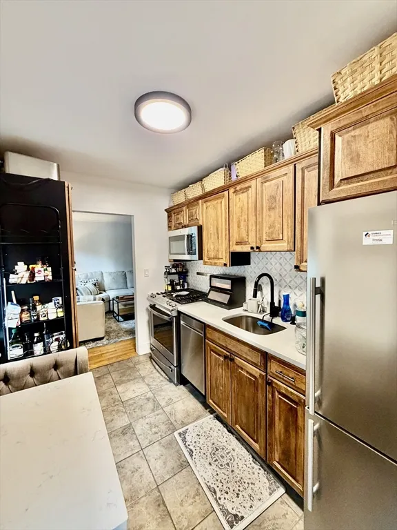 1 bed, 1 bath apartment for rent at 145 Farragut Unit 1, South Boston — photo 5 of 13