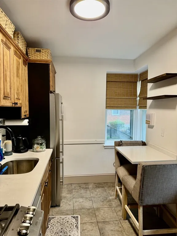1 bed, 1 bath apartment for rent at 145 Farragut Unit 1, South Boston — photo 4 of 13