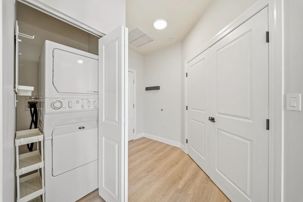 2 bed, 2 bath apartment for rent at 145 Glenwood St Unit 304, West End — photo 10 of 40