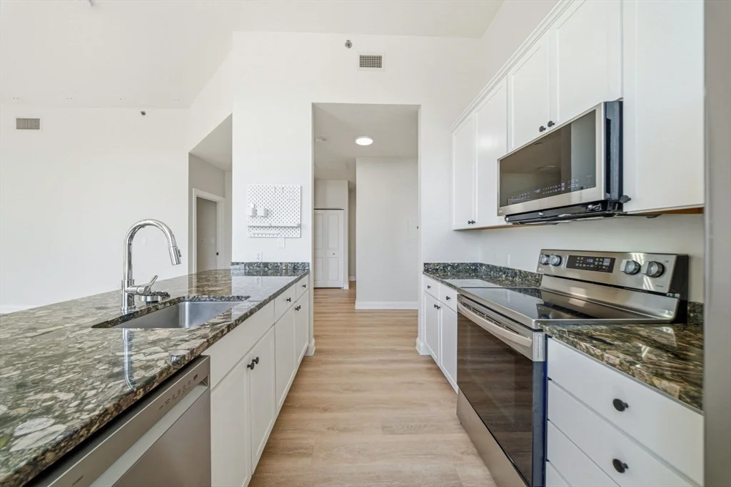 2 bed, 2 bath apartment for rent at 145 Glenwood St Unit 304, West End — photo 19 of 40