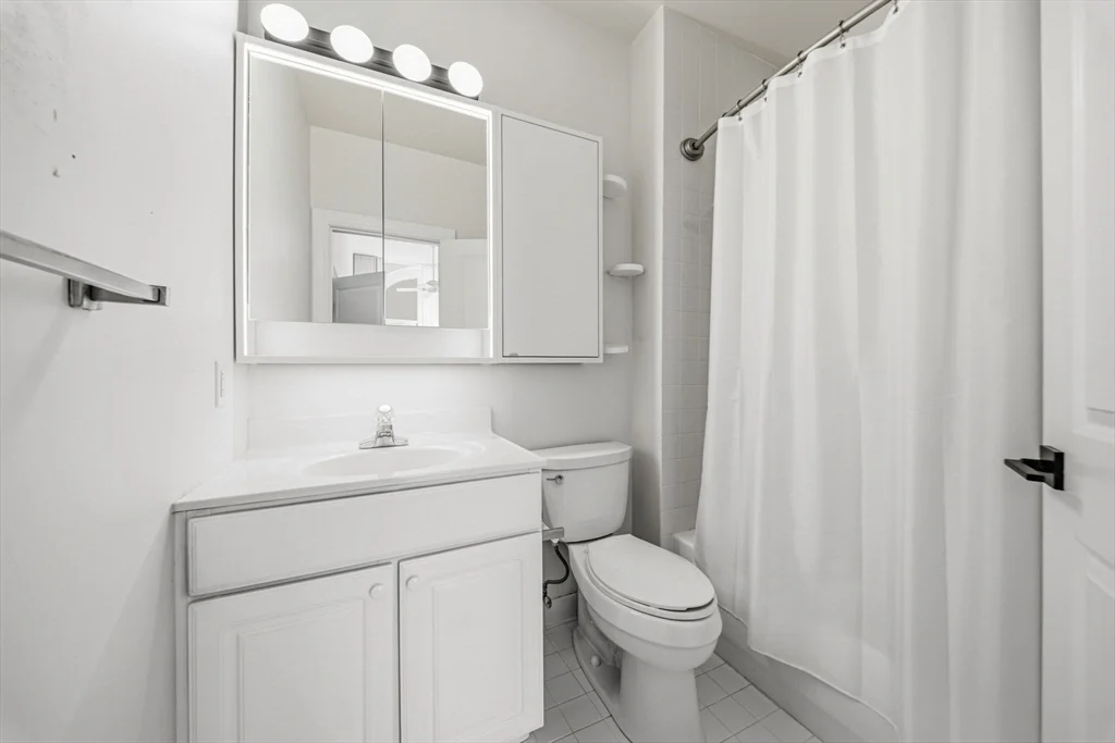 2 bed, 2 bath apartment for rent at 145 Glenwood St Unit 304, West End — photo 32 of 40