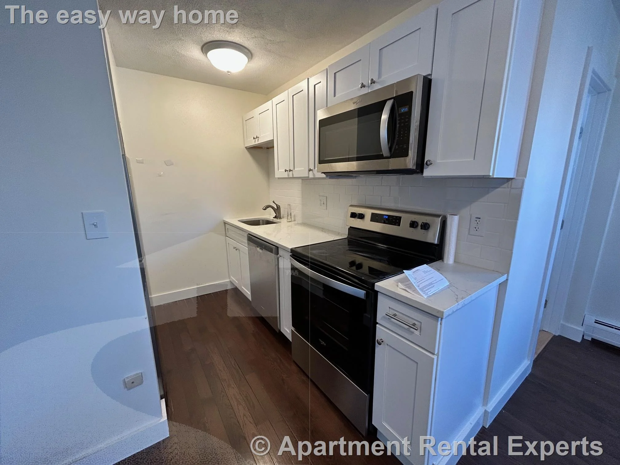 Studio bed, 1 bath apartment for rent at 145 Highland Ave Unit 3, Spring Hill — photo 2 of 8
