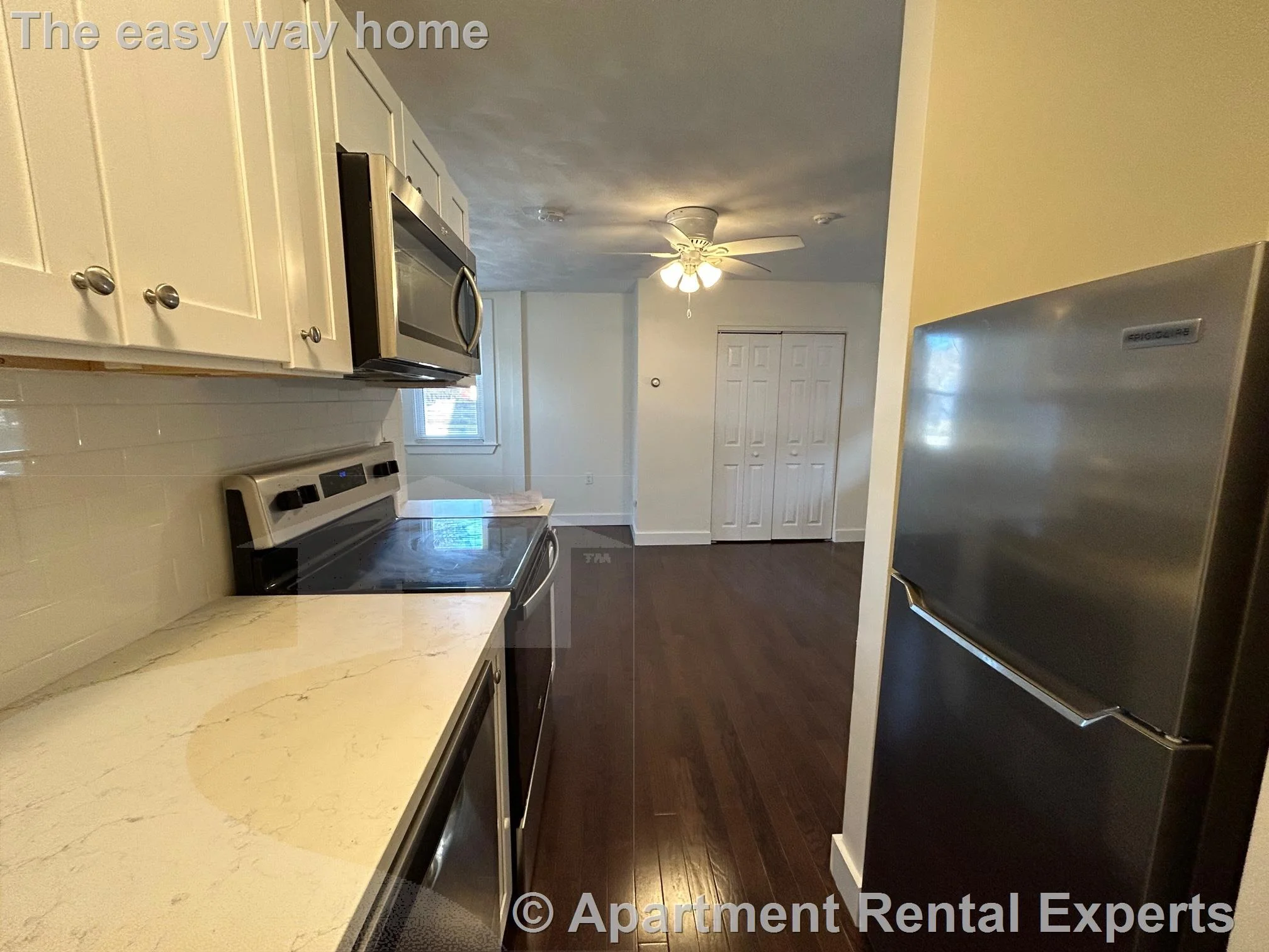 Studio bed, 1 bath apartment for rent at 145 Highland Ave Unit 3, Spring Hill — photo 4 of 8