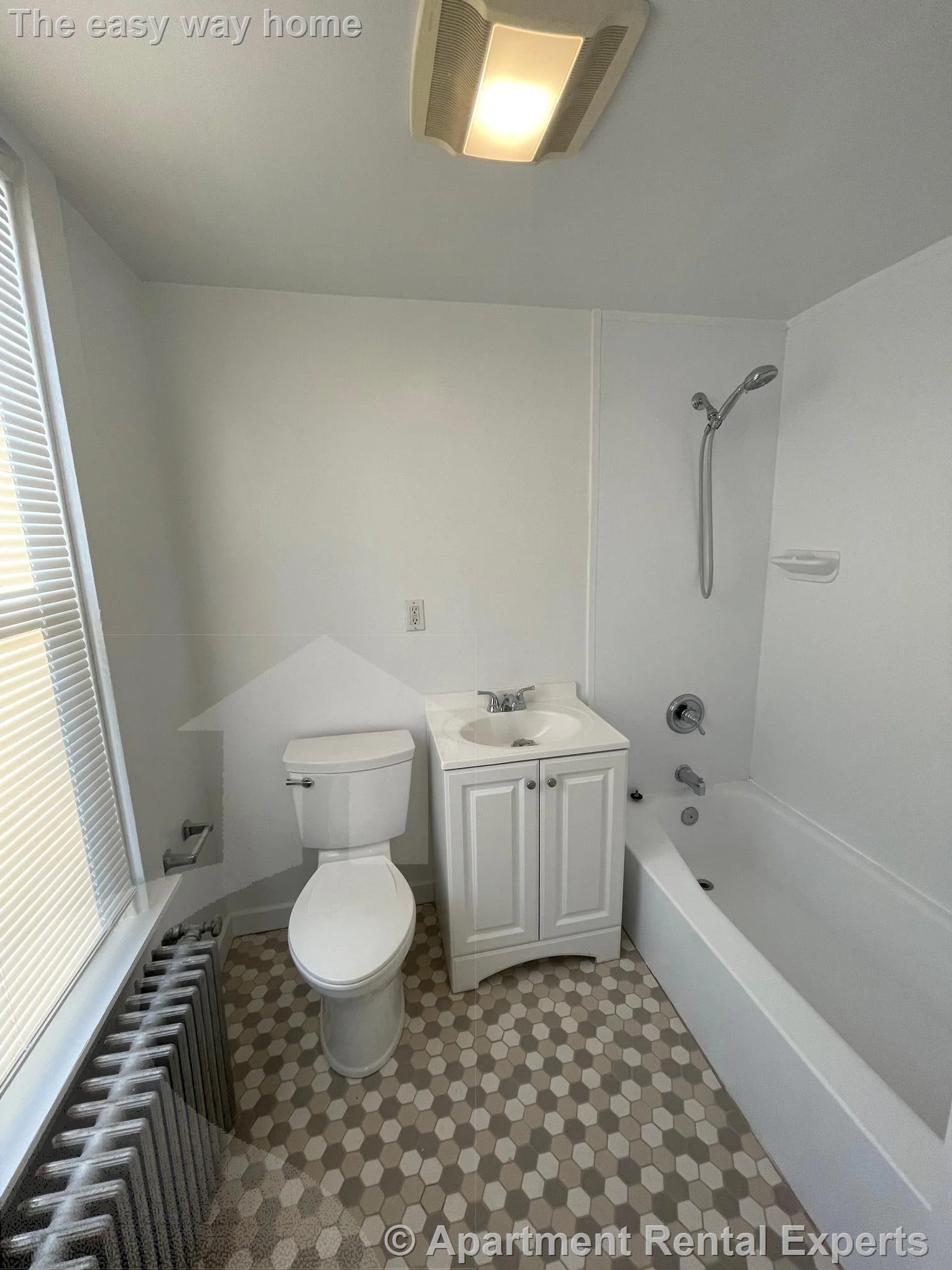 1 bed, 1 bath apartment for rent at 145 Highland Ave Unit 4, Spring Hill — photo 3 of 6