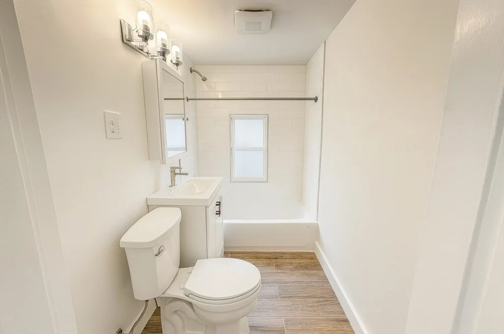 4 bed, 2 bath apartment for rent at 145 Lagrange St Unit 2, West Roxbury — photo 12 of 17