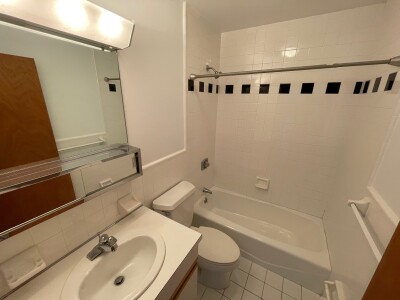 1 bed, 1 bath apartment for rent at 145 Lexington St Unit 26, Auburndale — photo 3 of 8