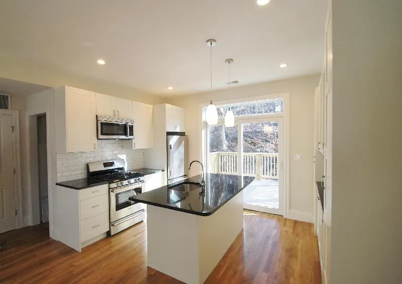 3 bed, 2 bath apartment for rent at 145 Marcella St Unit 2, Roxbury — photo 2 of 14