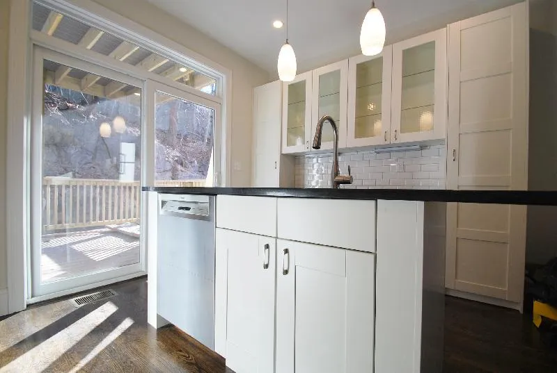 3 bed, 2 bath apartment for rent at 145 Marcella St Unit 2, Roxbury — photo 3 of 14