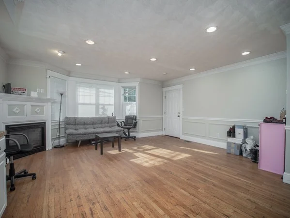 3 bed, 2 bath apartment for rent at 145 Murdock Unit 1, Brighton — photo 5 of 26