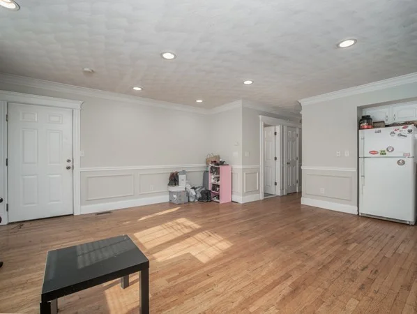 3 bed, 2 bath apartment for rent at 145 Murdock Unit 1, Brighton — photo 6 of 26
