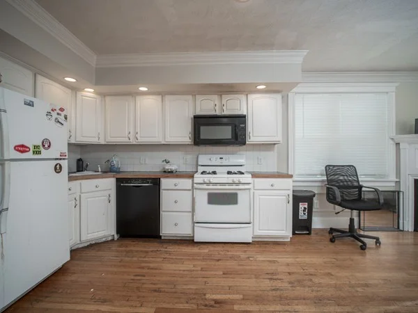 3 bed, 2 bath apartment for rent at 145 Murdock Unit 1, Brighton — photo 7 of 26