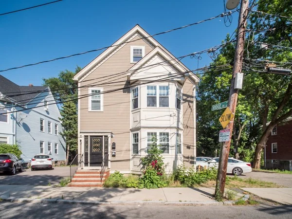 3 bed, 2 bath apartment for rent at 145 Murdock Unit 1, Brighton