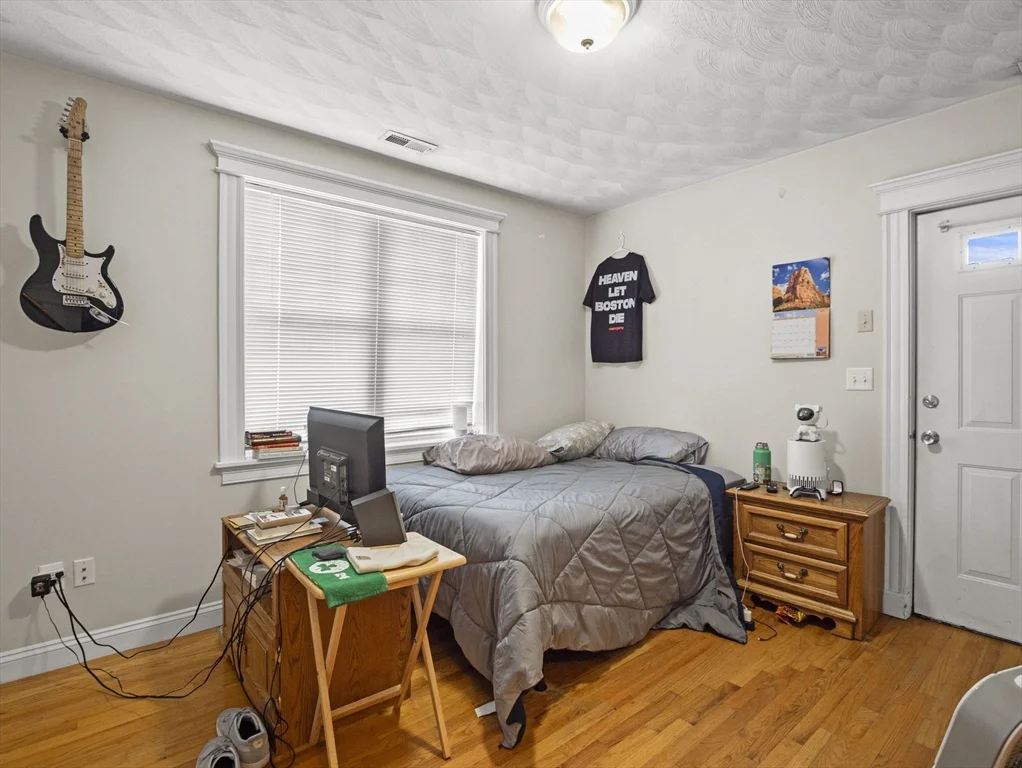 3 bed, 1 bath apartment for rent at 145 Murdock Unit 2, Brighton — photo 10 of 29