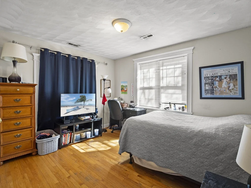 3 bed, 1 bath apartment for rent at 145 Murdock Unit 2, Brighton — photo 16 of 29