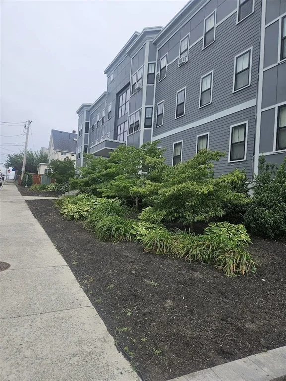 2 bed, 2 bath apartment for rent at 145 Newbury Ave Unit 14, Quincy — photo 1 of 16