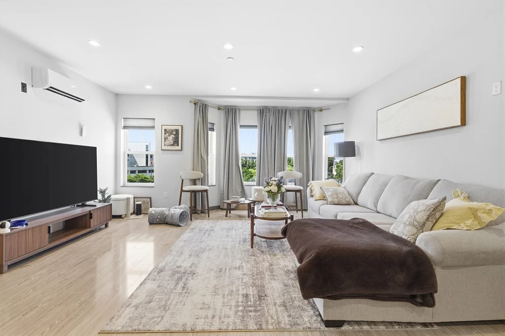 2 bed, 2 bath apartment for rent at 145 Newbury Ave Unit 15, Quincy — photo 3 of 19