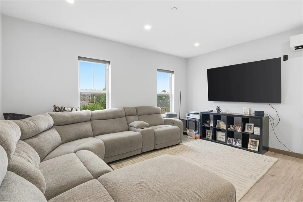 2 bed, 2 bath apartment for rent at 145 Newbury Ave Unit 18, Quincy — photo 9 of 19