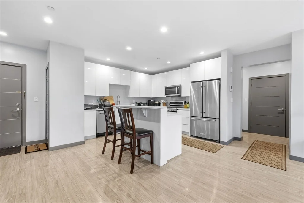 2 bed, 2 bath apartment for rent at 145 Newbury Ave Unit 2, Quincy — photo 2 of 18