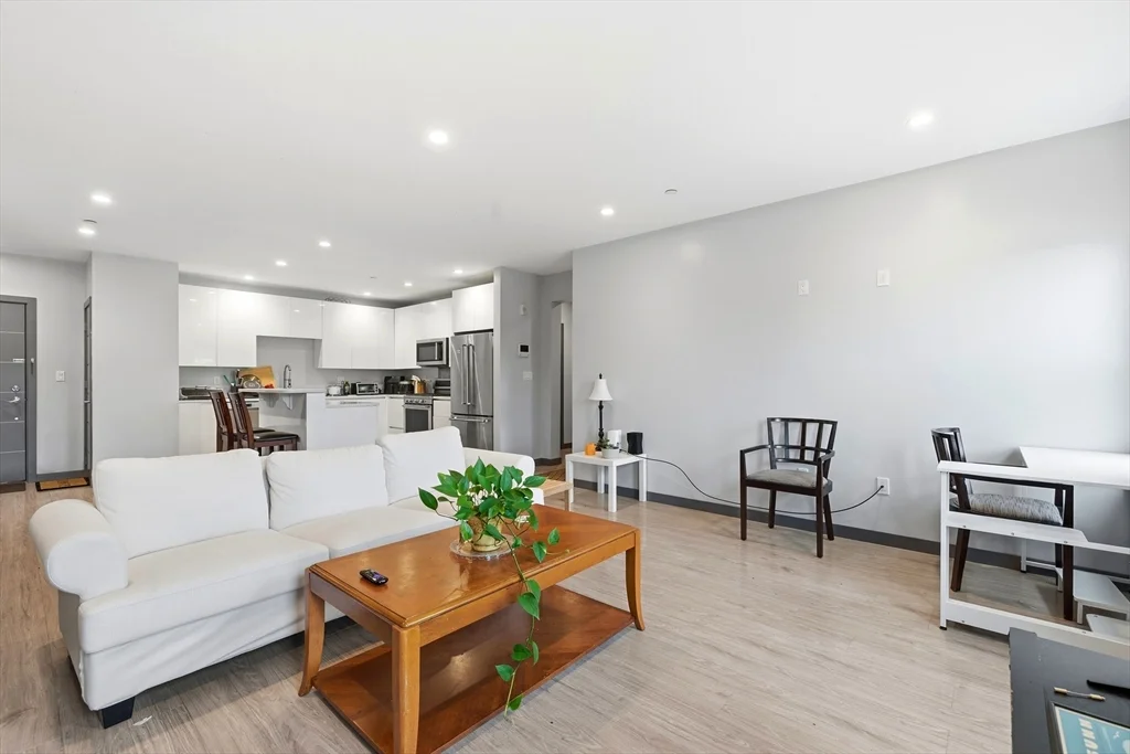 2 bed, 2 bath apartment for rent at 145 Newbury Ave Unit 2, Quincy — photo 9 of 18