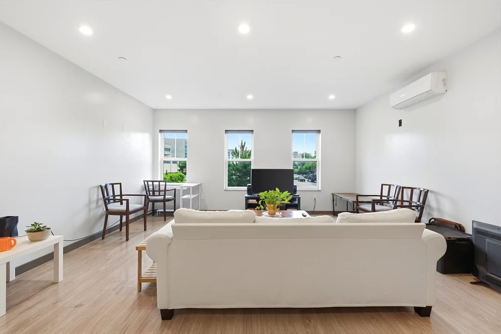 2 bed, 2 bath apartment for rent at 145 Newbury Ave Unit 2, Quincy — photo 7 of 18