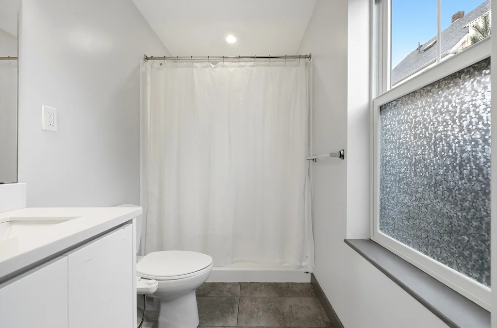2 bed, 2 bath apartment for rent at 145 Newbury Ave Unit 2, Quincy — photo 14 of 18
