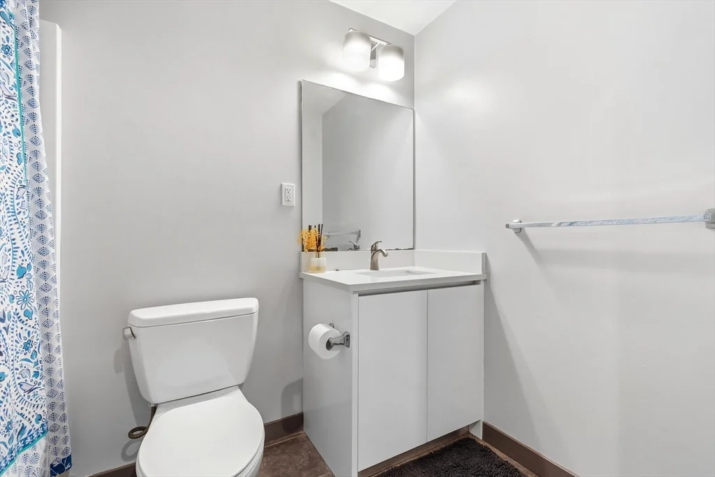 2 bed, 2 bath apartment for rent at 145 Newbury Ave Unit 2, Quincy — photo 15 of 18