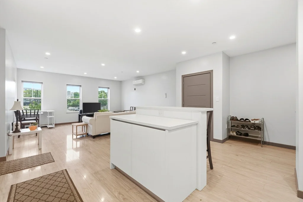 2 bed, 2 bath apartment for rent at 145 Newbury Ave Unit 2, Quincy — photo 5 of 18