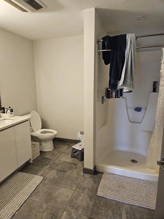2 bed, 2 bath apartment for rent at 145 Newbury Ave Unit 3, North Quincy — photo 13 of 13