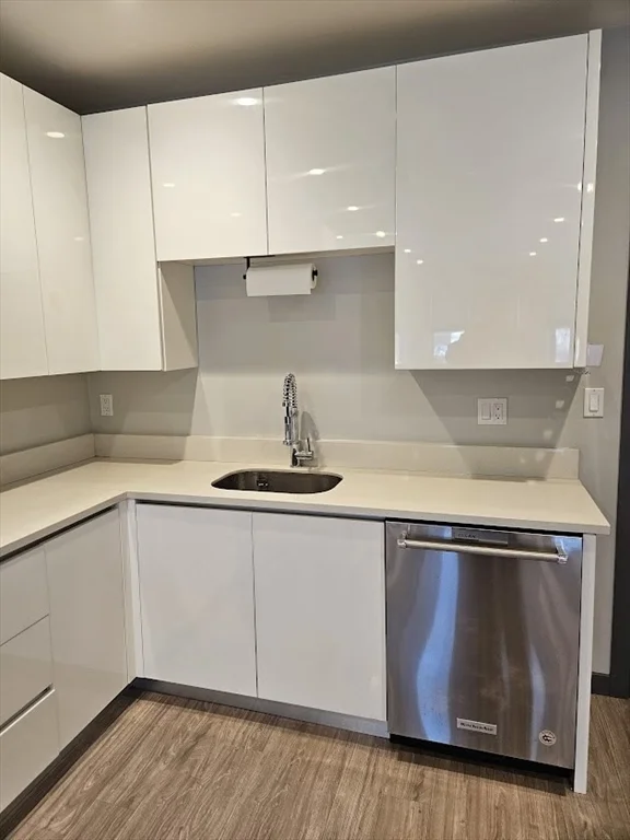 1 bed, 1 bath apartment for rent at 145 Newbury Ave Unit 4, Quincy — photo 6 of 14