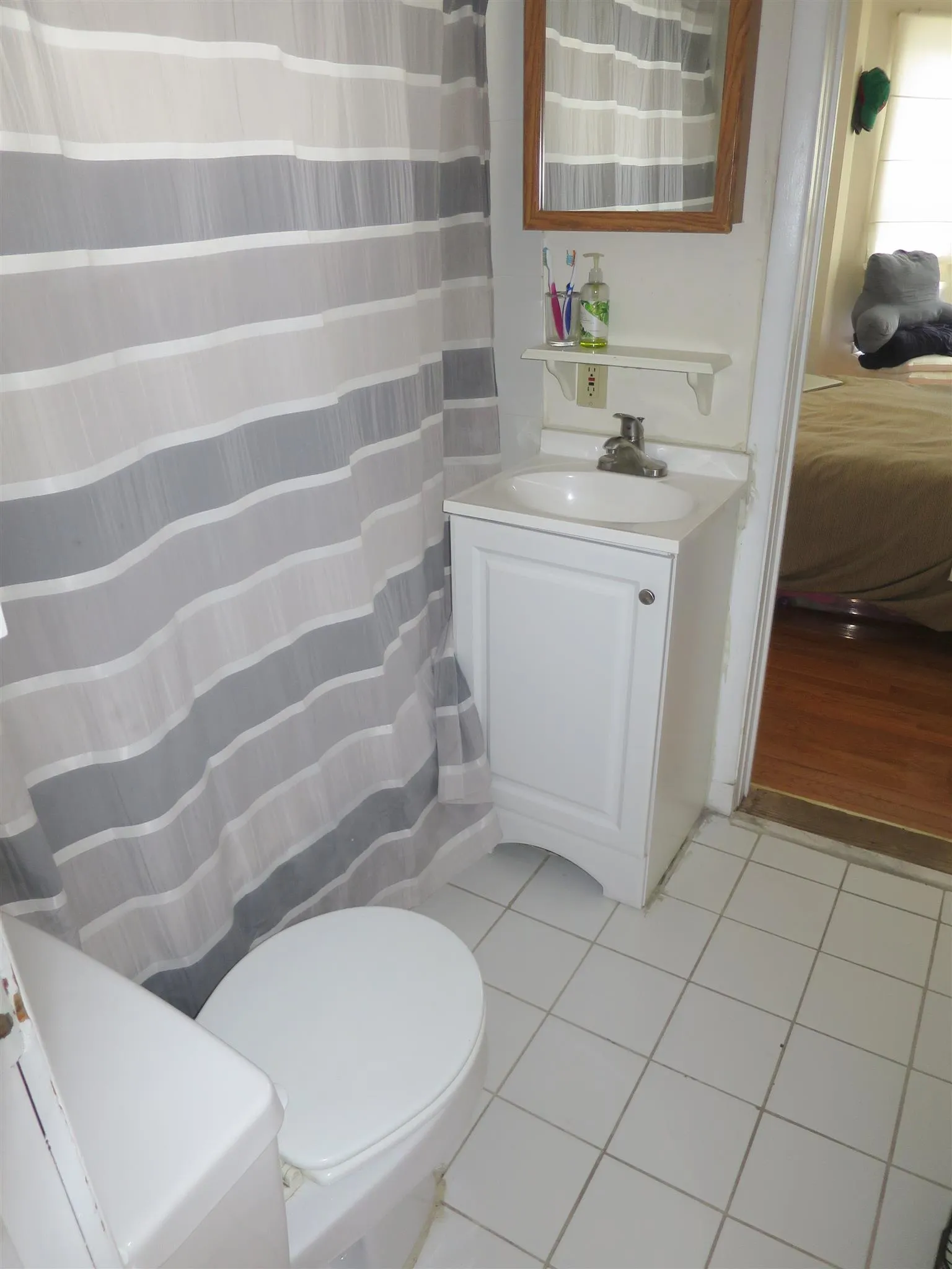 1 bed, 1 bath apartment for rent at 145 Orchard St Unit 5, Davis Square — photo 6 of 10