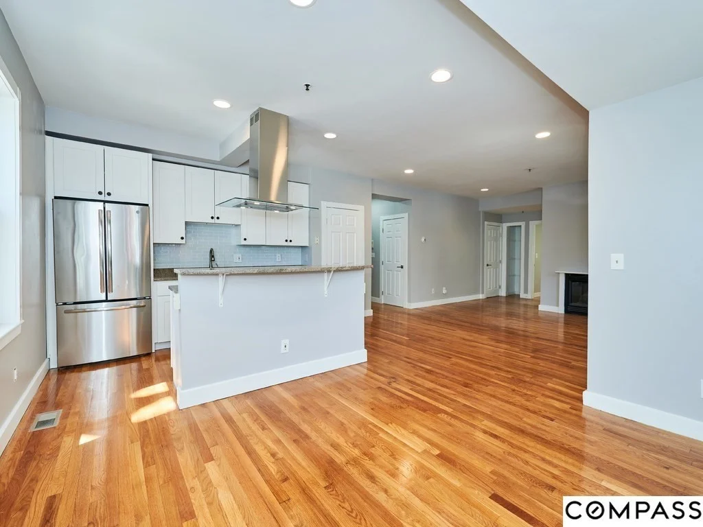 4 bed, 2 bath apartment for rent at 145 Pearl St Unit 145, Cambridgeport — photo 8 of 26