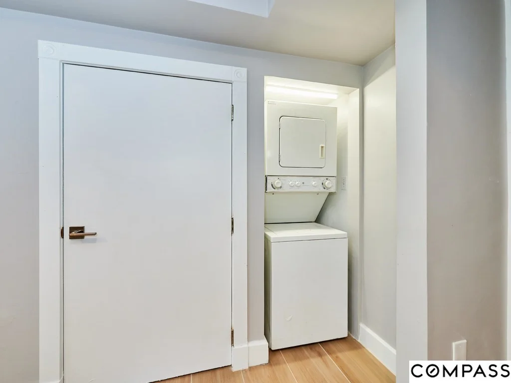 4 bed, 2 bath apartment for rent at 145 Pearl St Unit 145, Cambridgeport — photo 23 of 26