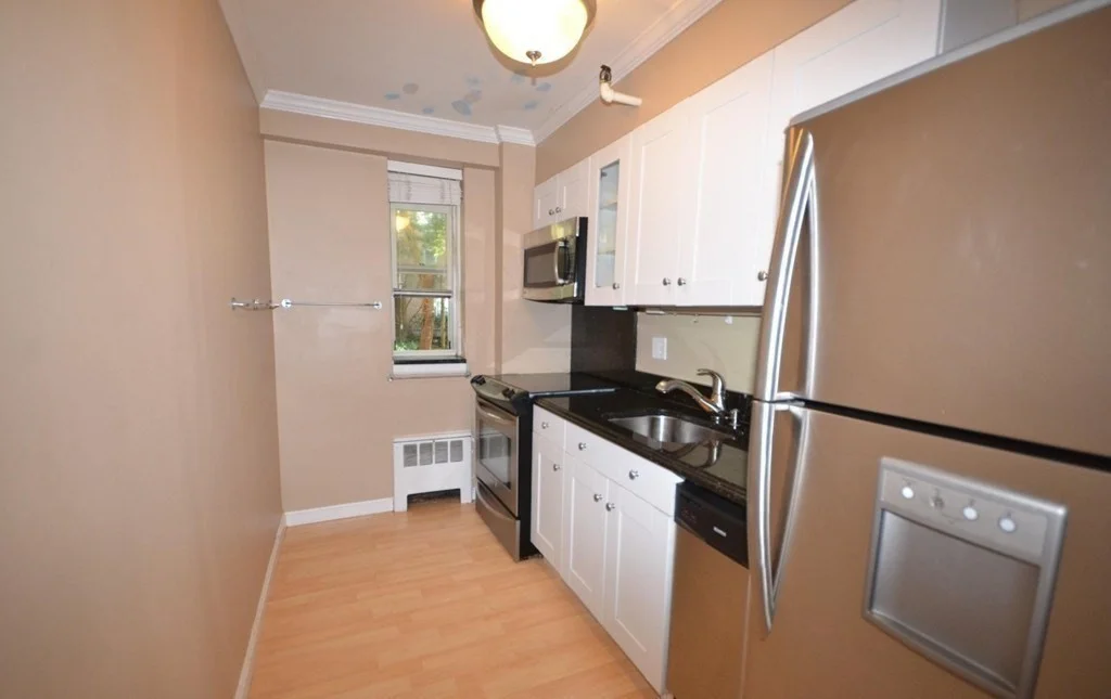 2 bed, 1 bath apartment for rent at 145 Pinckney St Unit 135, Beacon Hill — photo 7 of 8