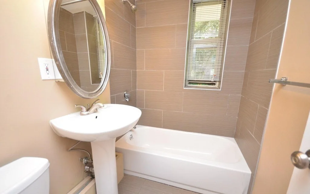 2 bed, 1 bath apartment for rent at 145 Pinckney St Unit 135, Beacon Hill — photo 6 of 8