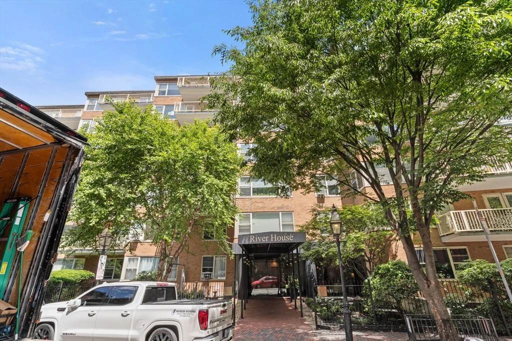 1 bed, 1 bath apartment for rent at 145 Pinckney St Unit 323, Beacon Hill — photo 23 of 24
