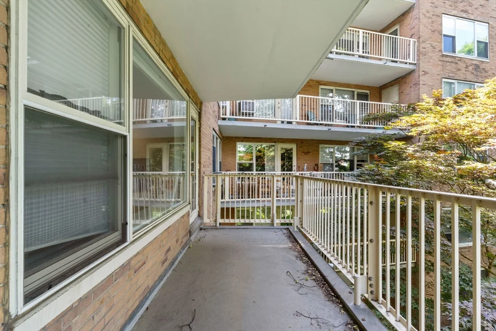 1 bed, 1 bath apartment for rent at 145 Pinckney St Unit 323, Beacon Hill — photo 15 of 24