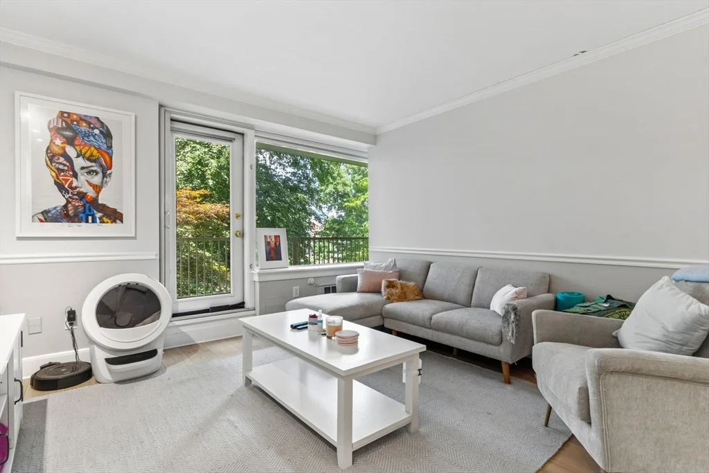 1 bed, 1 bath apartment for rent at 145 Pinckney St Unit 323, Beacon Hill
