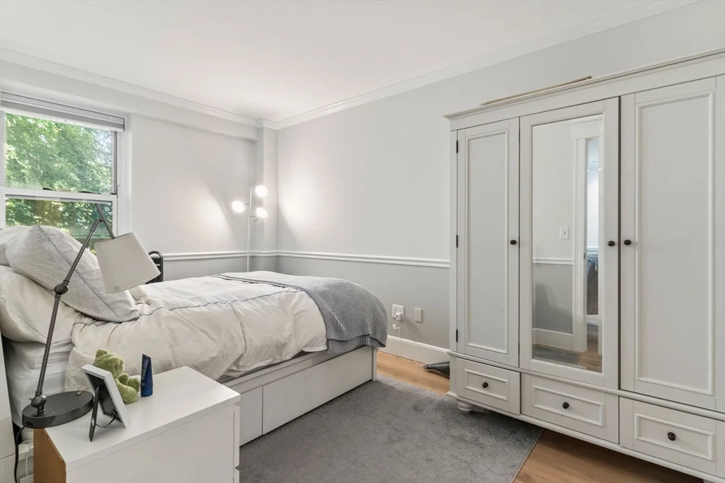 1 bed, 1 bath apartment for rent at 145 Pinckney St Unit 323, Beacon Hill — photo 10 of 24