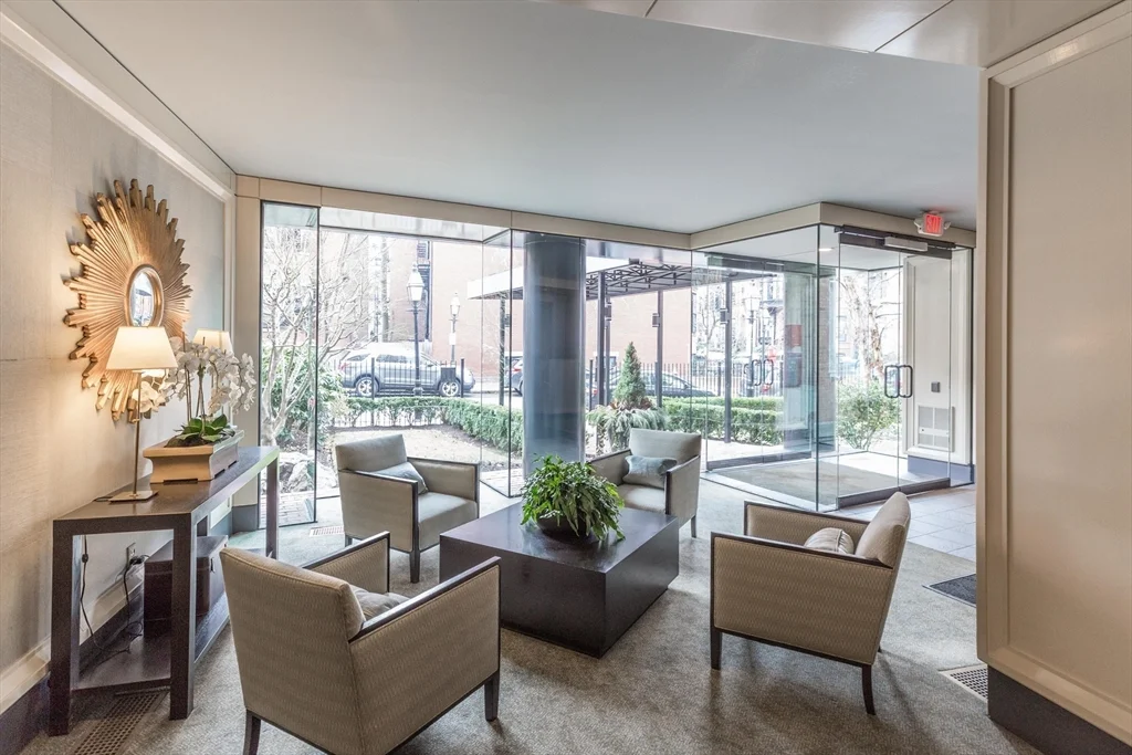 1 bed, 1 bath apartment for rent at 145 Pinckney St Unit 404, Beacon Hill — photo 9 of 10