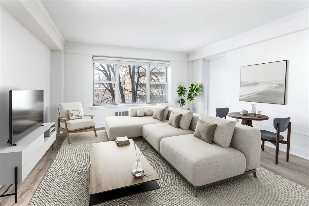 1 bed, 1 bath apartment for rent at 145 Pinckney St Unit 404, Beacon Hill — photo 1 of 10