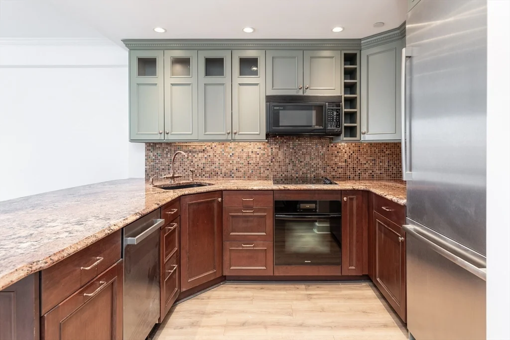 1 bed, 1 bath apartment for rent at 145 Pinckney St Unit 404, Beacon Hill — photo 3 of 10