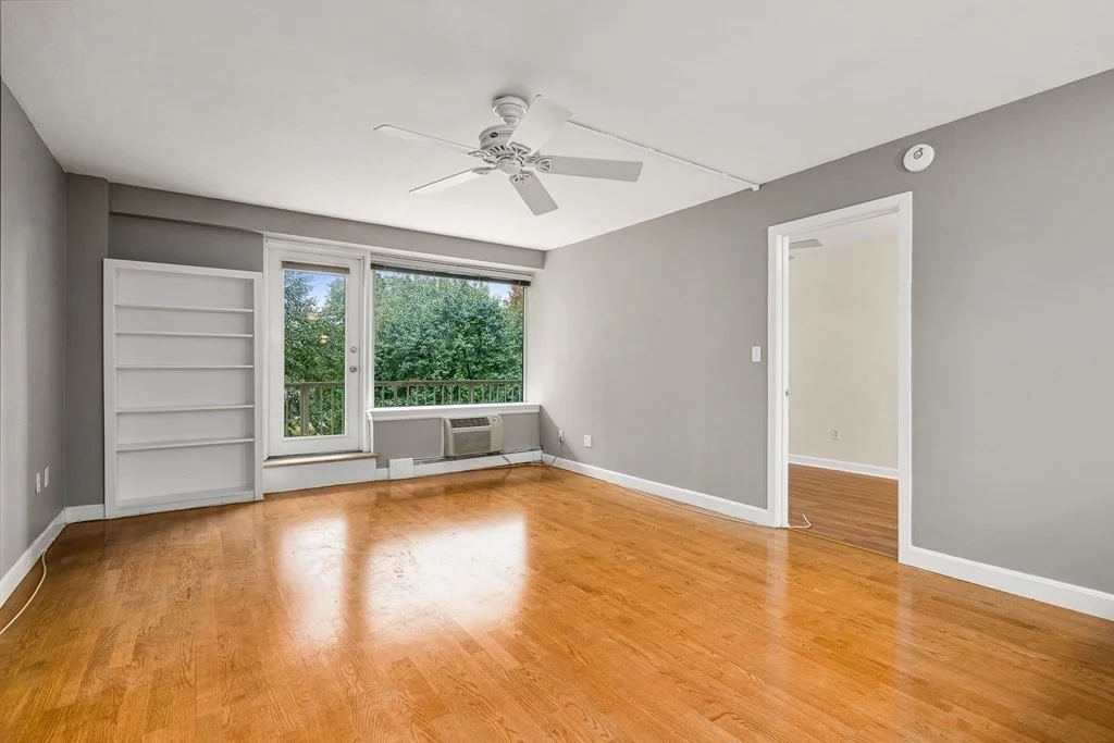 1 bed, 1 bath apartment for rent at 145 Pinckney St Unit 525, Beacon Hill — photo 3 of 13