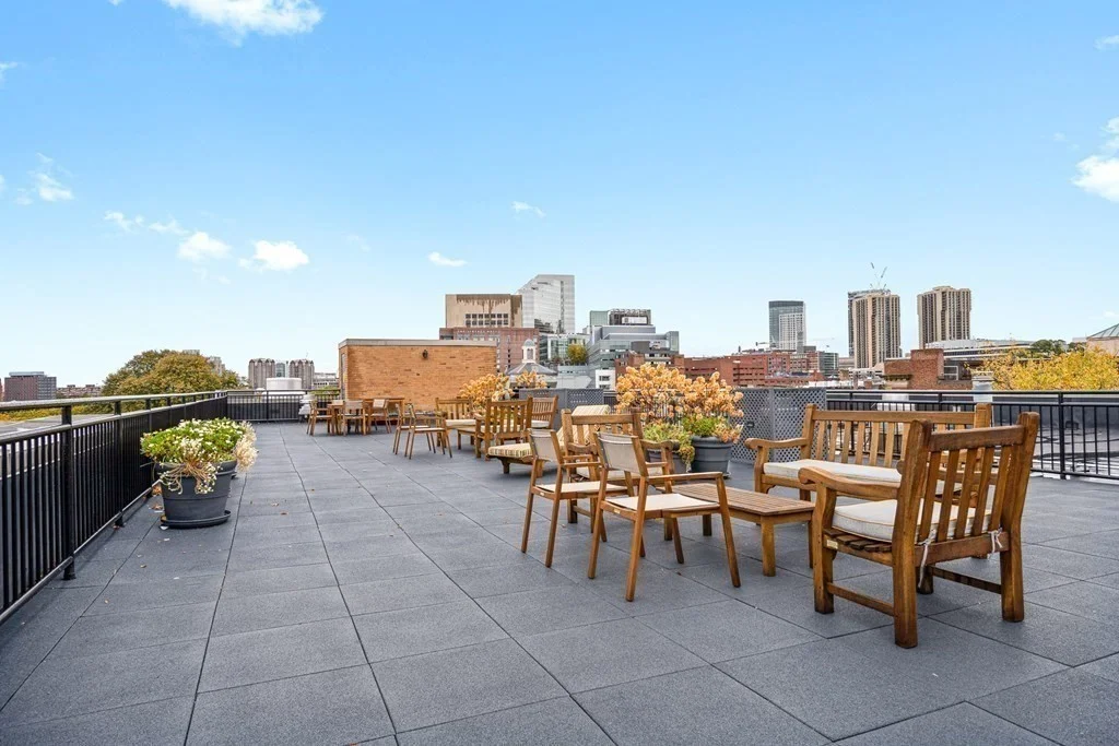 1 bed, 1 bath apartment for rent at 145 Pinckney St Unit 525, Beacon Hill — photo 12 of 13
