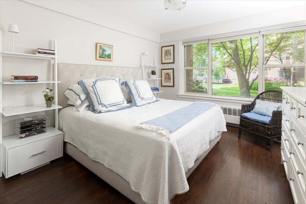 1 bed, 1 bath apartment for rent at 145 Pinckney Unit 102, Beacon Hill — photo 3 of 10