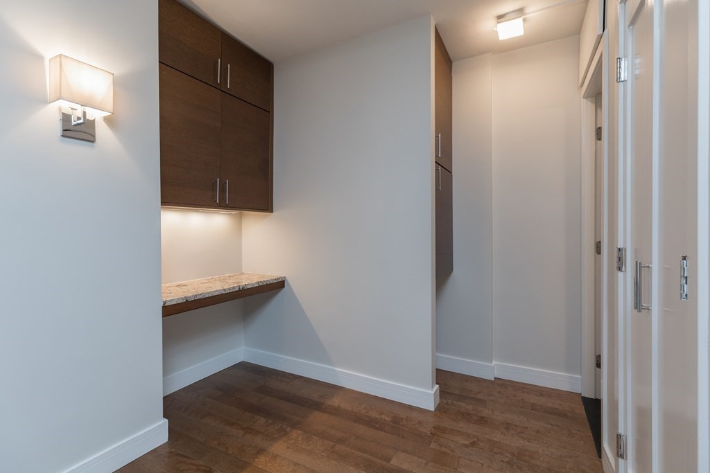 Studio bed, 1 bath apartment for rent at 145 Pinckney Unit 216, Beacon Hill — photo 3 of 12