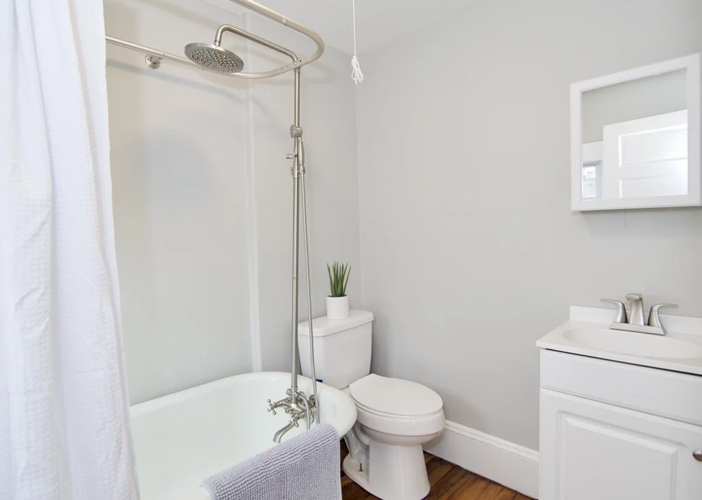 3 bed, 2 bath apartment for rent at 145 Pleasant St Unit Unit 2, Easthampton — photo 39 of 39