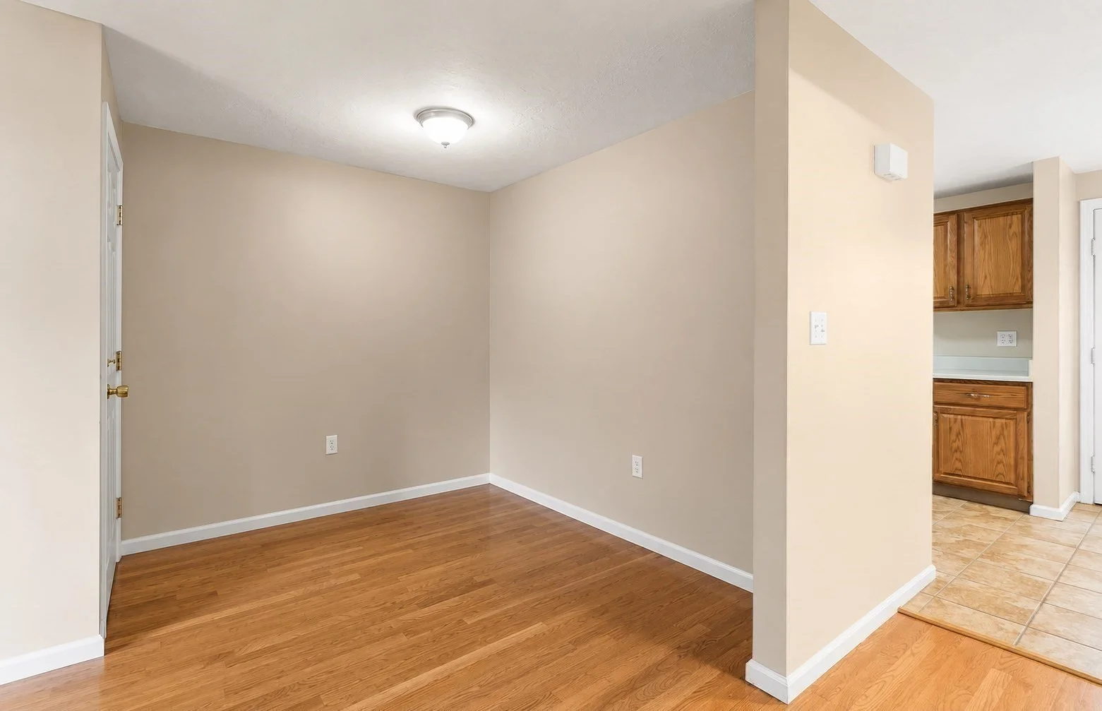 3 bed, 1 bath apartment for rent at 145 South St Unit 6, Walpole — photo 8 of 26