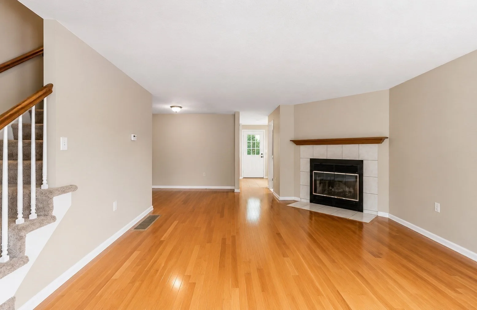 3 bed, 1 bath apartment for rent at 145 South St Unit 6, Walpole — photo 6 of 26