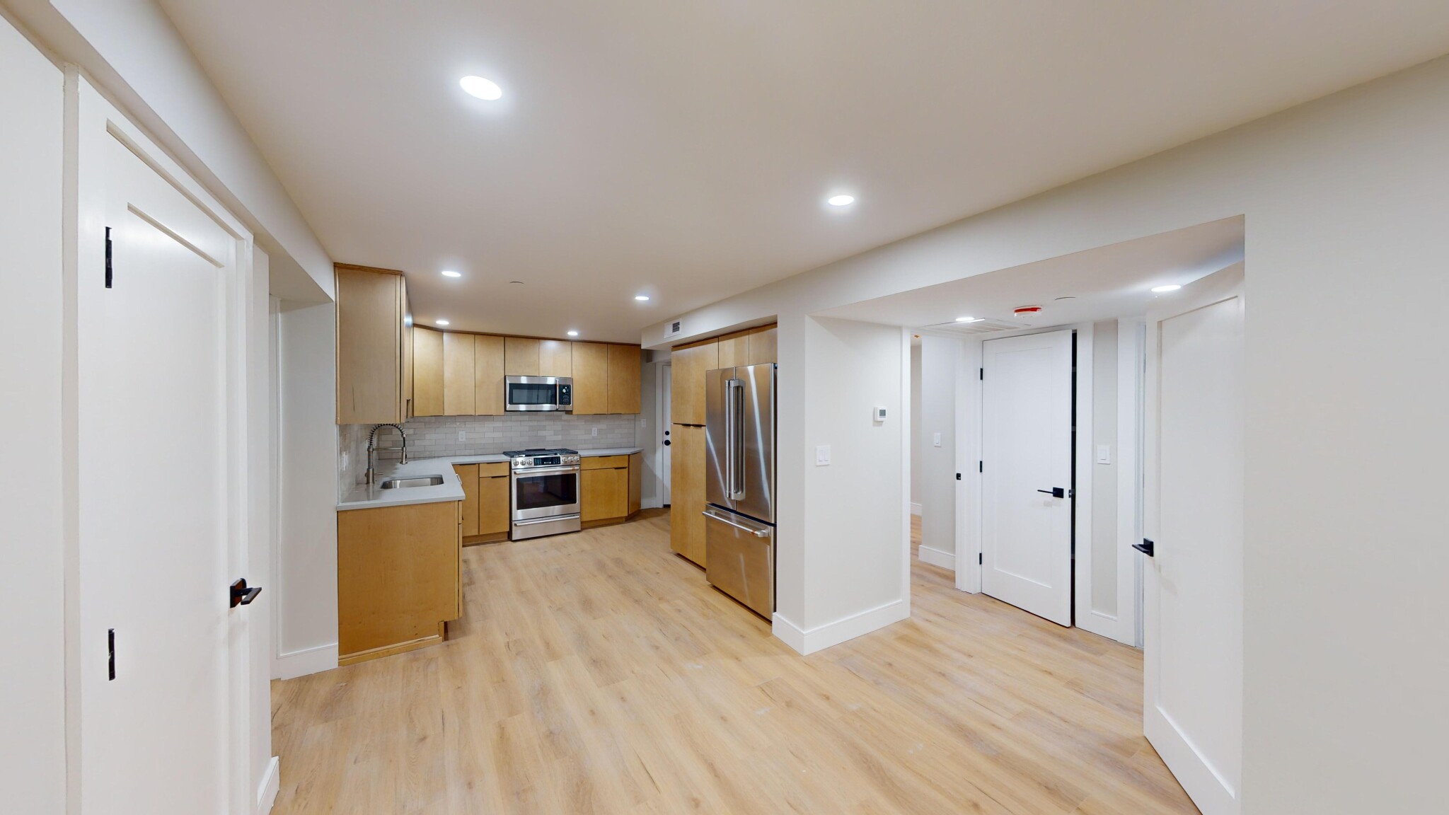 3 bed, 2 bath apartment for rent at 145 Sutherland Rd Unit G, Brighton — photo 2 of 14