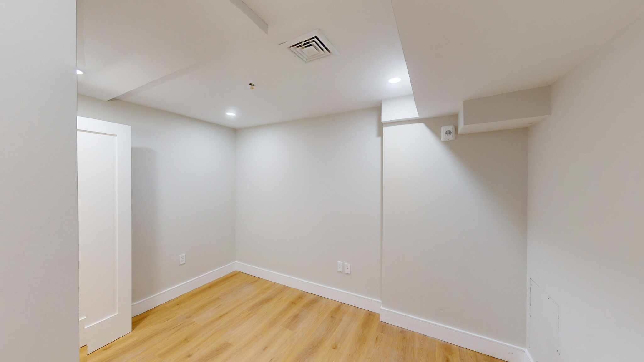 3 bed, 2 bath apartment for rent at 145 Sutherland Rd Unit G, Brighton — photo 12 of 14